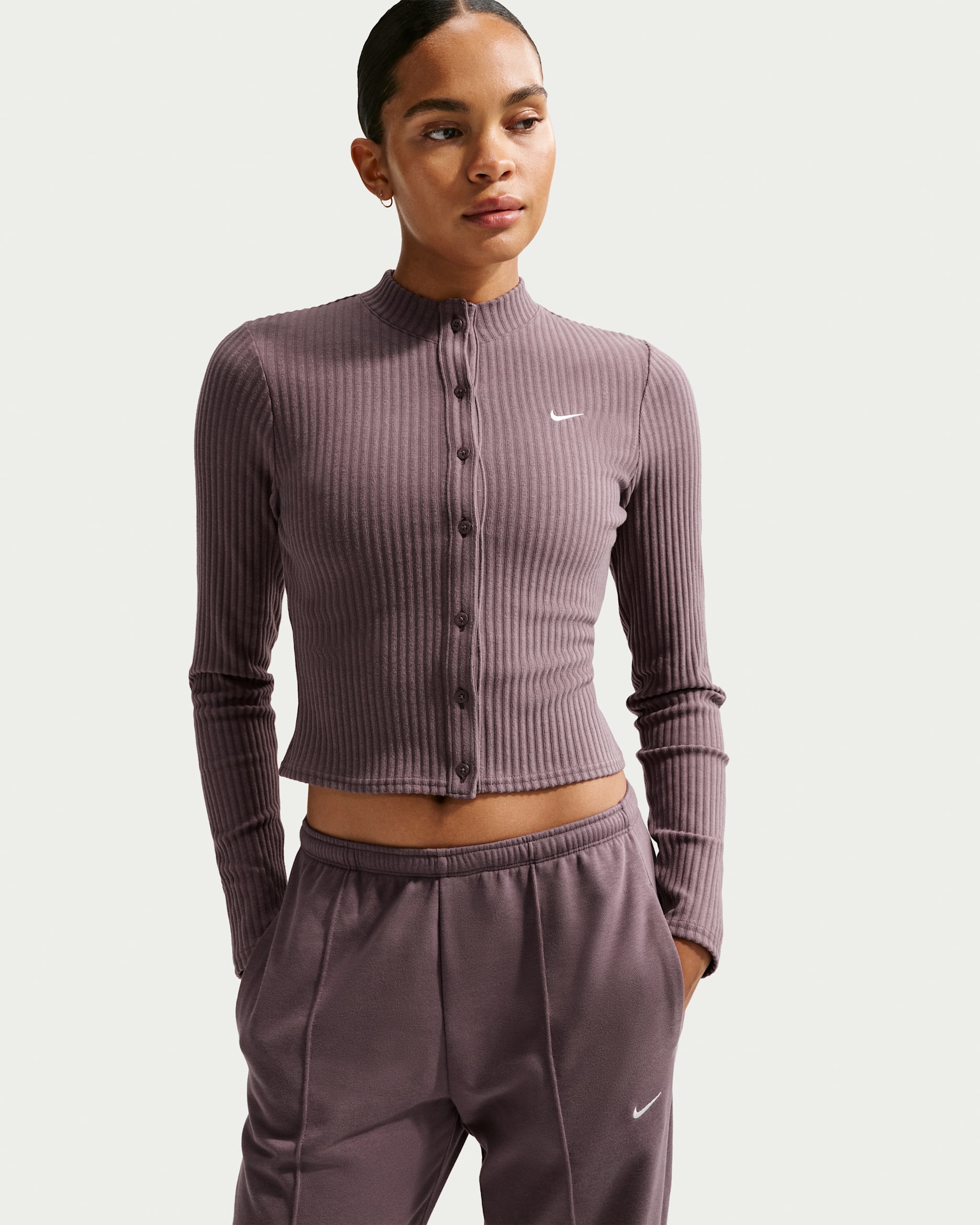 Nike Sportswear Chill Knit Women's Slim Wide-Ribbed Cardigan. Nike IL